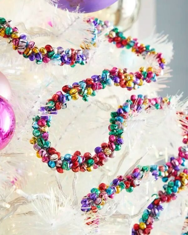 L. MULTICOLOR BELL GARLAND MADE OF METAL WIRE AND ALUMINUM BELLS