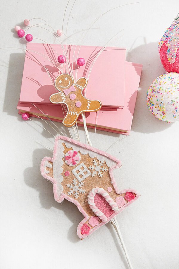 Pink Gingerbread House Spray
